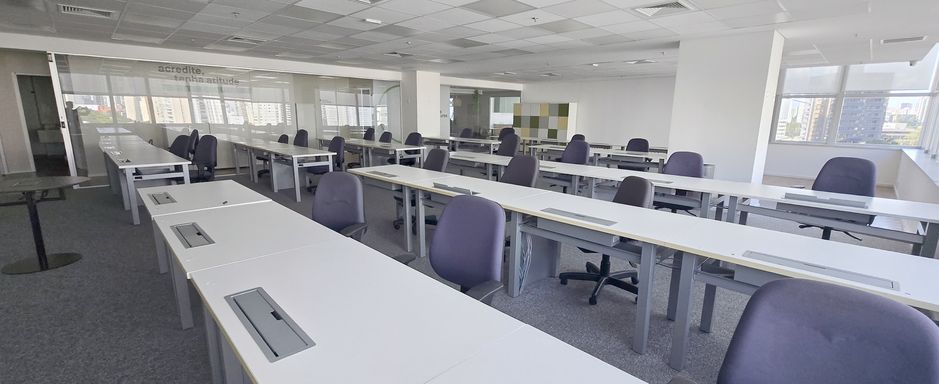 Vista ampla da área de trabalho