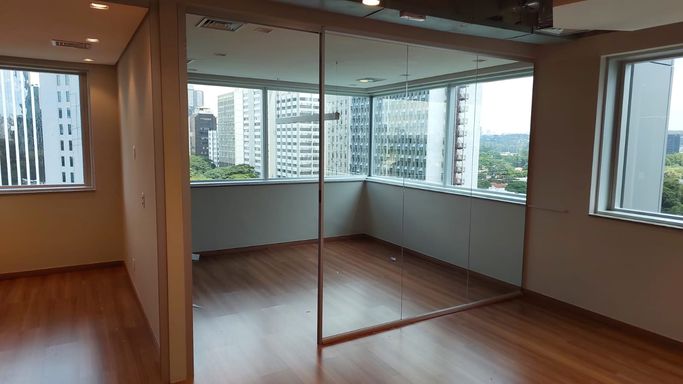 JETCORP SALA COMERCIAL CORPORATIVA ESCRITÓRIO MOBILIADO ITAIM BIBI REBOUÇAS LOCAÇÃO