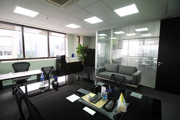 Laje Corporativa MOBILIADA na Faria Lima - Locação 242 m² - Escritório Plug&Play