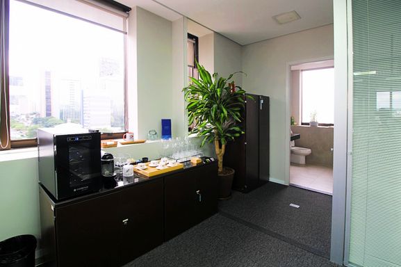 Laje Corporativa MOBILIADA na Faria Lima - Locação 242 m² - Escritório Plug&Play