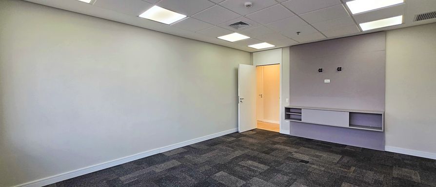 JetCorp laje corporativa mobiliada alto padrão Itaim Bibi locação Metrô Linha Amarela