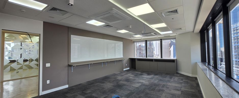 JetCorp laje corporativa mobiliada alto padrão Itaim Bibi locação Metrô Linha Amarela