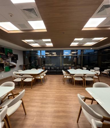 JetCorp Laje Corporativa MOBILIADA Triple A com Heliponto - Faria Lima - locação - 997 m² - Itaim Bibi Andar Corporativo para Escritório