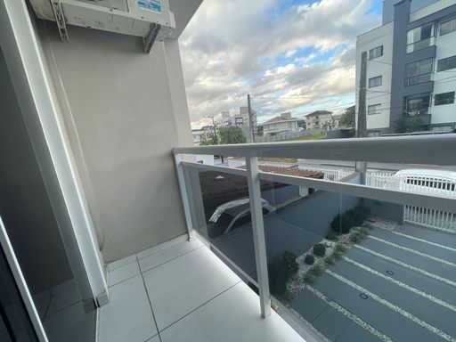 Quarto 1 com sacada