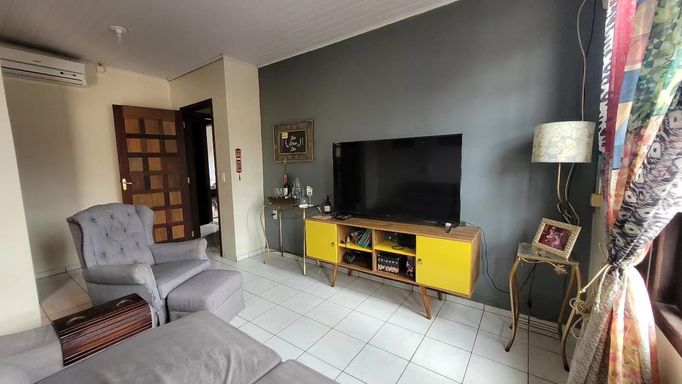 SALA