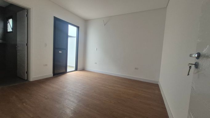 SUITE 1 COM QUINTAL PRIVATIVO