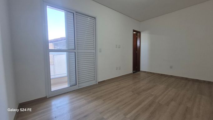 SUITE COM  SACADA