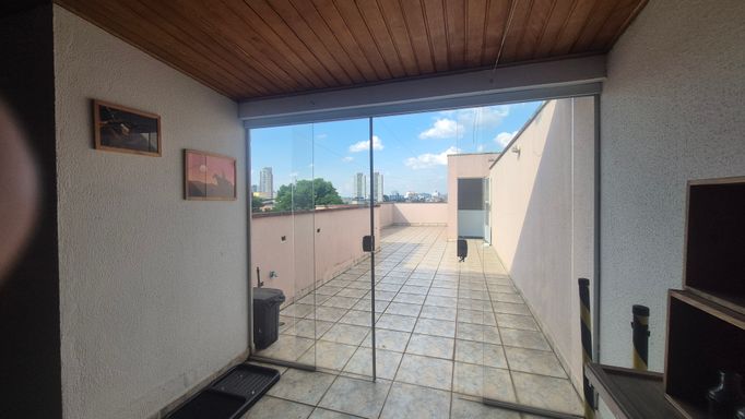 COBERTURA COM VIDROS