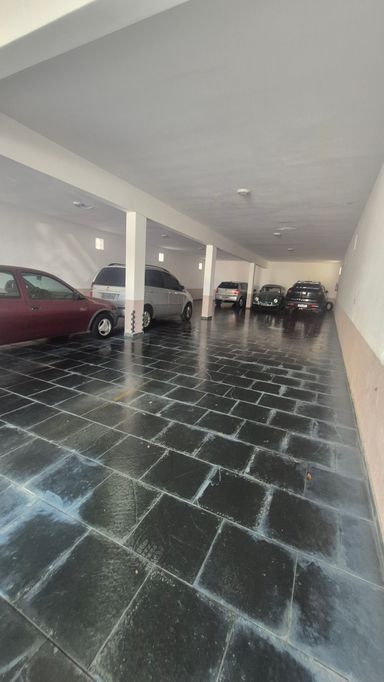 VAGAS DE GARAGEM