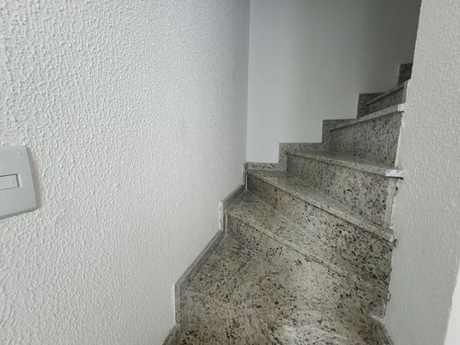ESCADA INTERNA