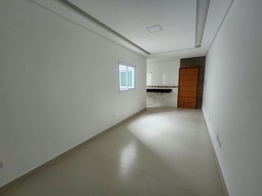 SALA ESPAÇOSA