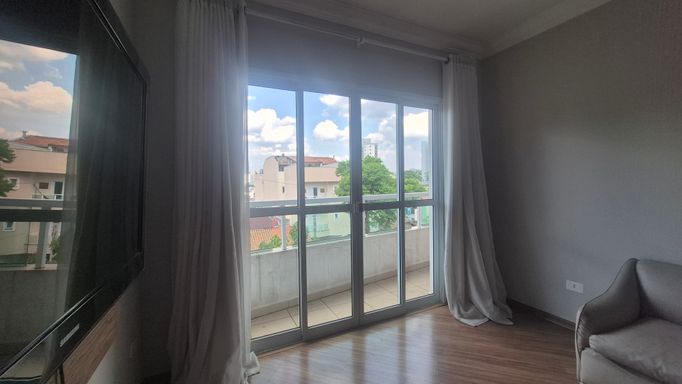 SALA COM SACADA