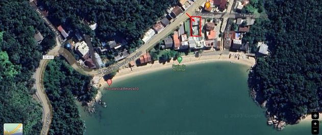 LOCALIZACAO CASAEM RELACAO À PRAIA