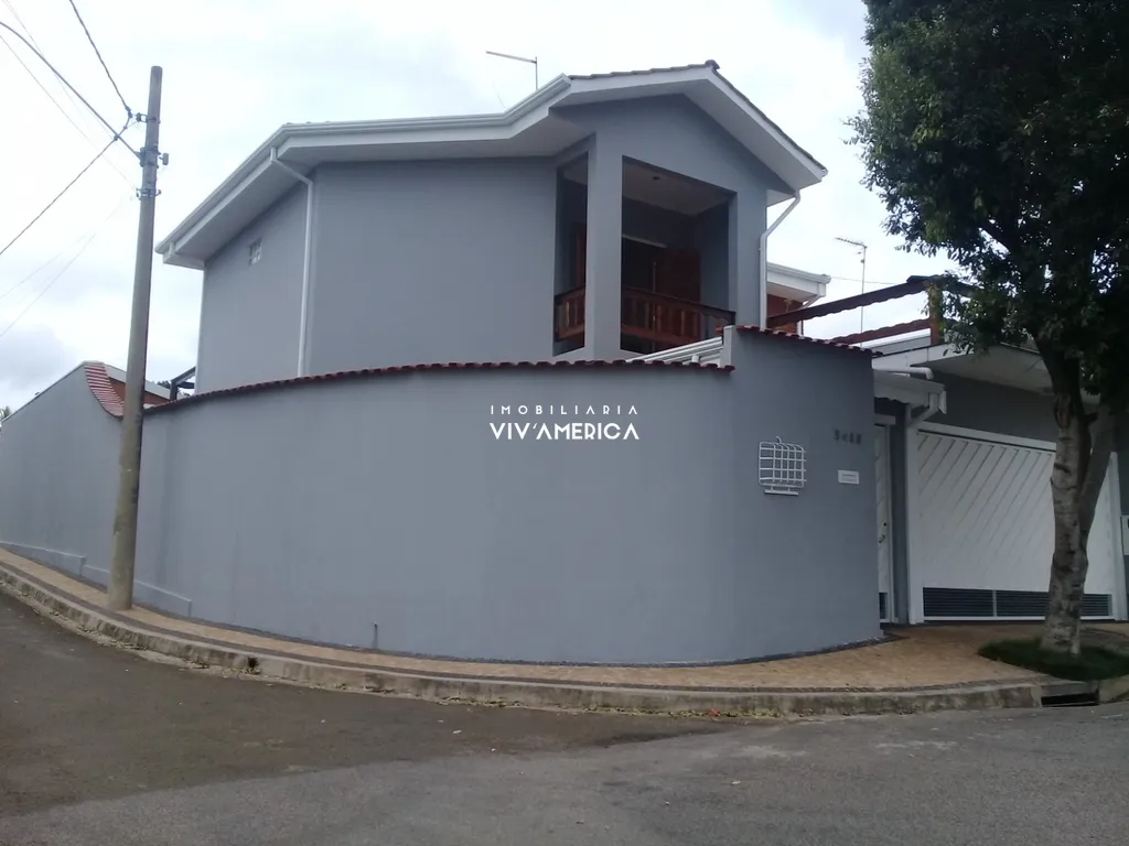 CASA EM PIRASSUNUNGA, JD CARLOS GOMES, 4 QUARTOS, 2 SUÍTES, AT 282, AC 290