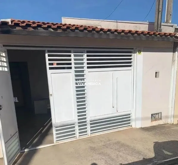 CASA TÉRREA COM BOA LOICALIZAÇÃO A VENDA, 02 DORMS, 125m² - PARQUE DAS NAÇÕES