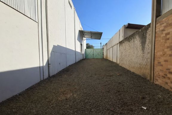 Entrada para caminhão.