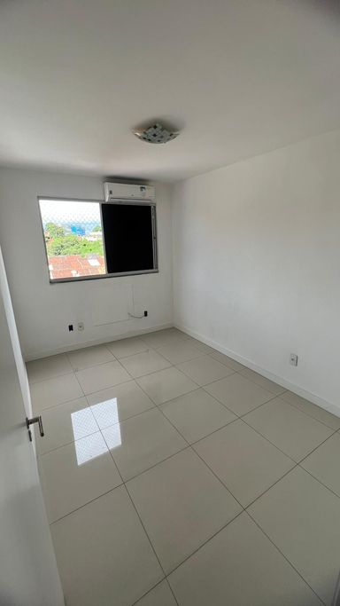 Quarto 1 com ar-condicionado split 12.000 btus