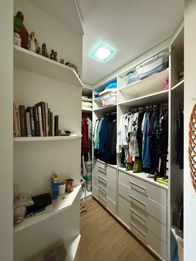 CLOSET SUÍTE MASTER