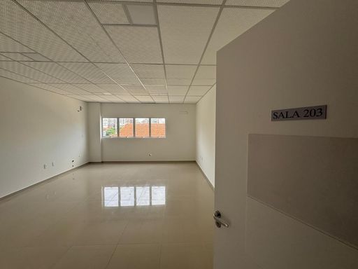 Sala Comercial nº 203