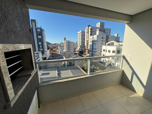 Sacada com Churrasqueira