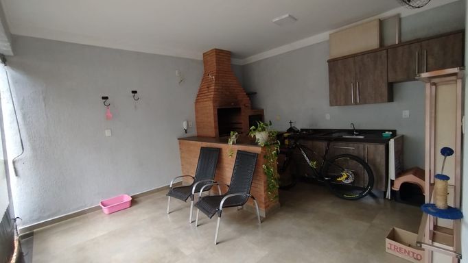 ÁREA DE LAZER