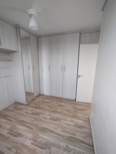 quarto com moveis planejados