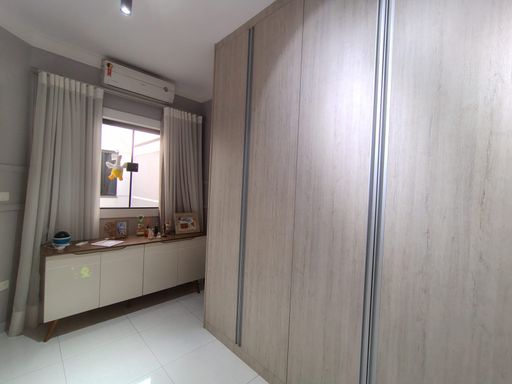 01 QUARTO