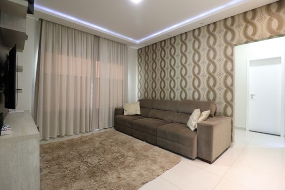 Sala de Estar/ TV - Casa venda no Jardim Canadá/ Lancaster