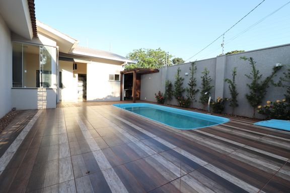 Piscina - Casa venda no Jardim Canadá/ Lancaster