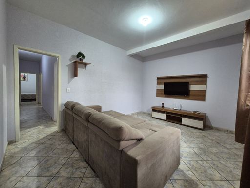Apartamento Térreo Semimobiliado à venda em Foz do Iguaçu, Edifício Maria Rosa, Centro.