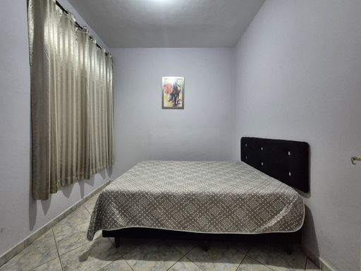 Apartamento Térreo Semimobiliado à venda em Foz do Iguaçu, Edifício Maria Rosa, Centro.