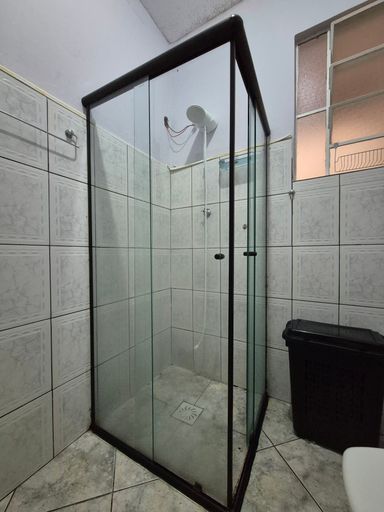 Apartamento Térreo Semimobiliado à venda em Foz do Iguaçu, Edifício Maria Rosa, Centro.