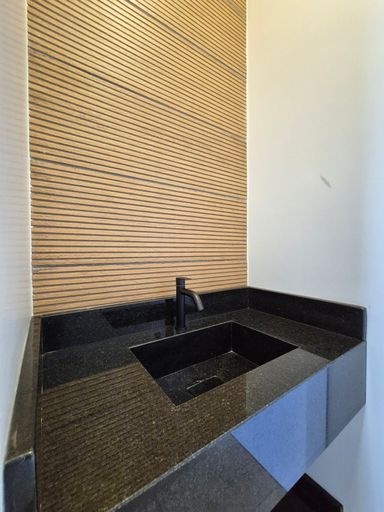 Detalhe do lavatório