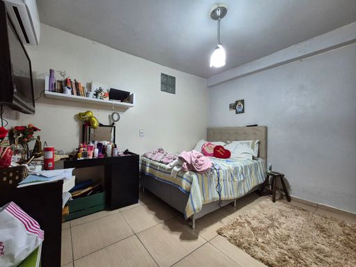 Casa à venda em Foz do Iguaçu, Jardim Curitibano IV, 175m²