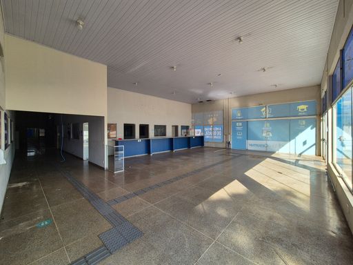 Barracão à Venda e Locação, de frente a BR-277, em Foz do Iguaçu, com 1.327m² e área 4.572m²