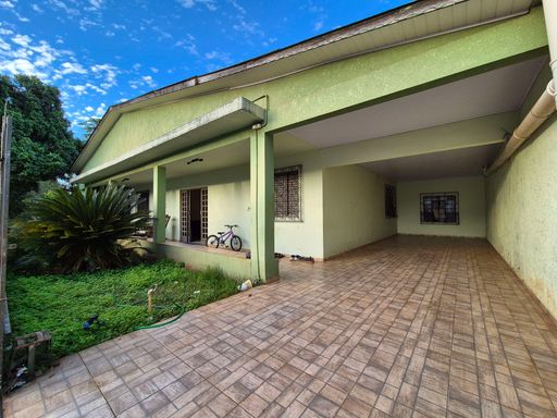 Casa à venda no Ouro Verde/ Porto Meira, pertinho da Av. Safira.
