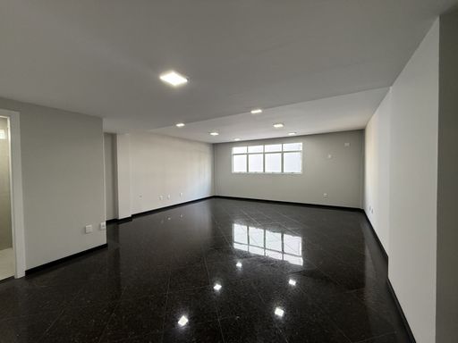 Sala à venda no Edifício Comercial Montreal