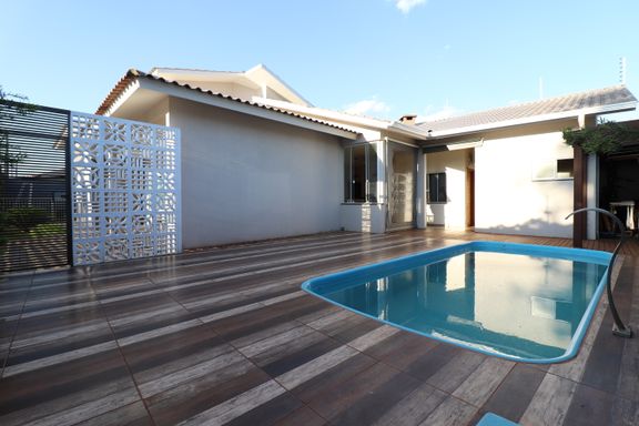 Piscina - Casa venda no Jardim Canadá/ Lancaster