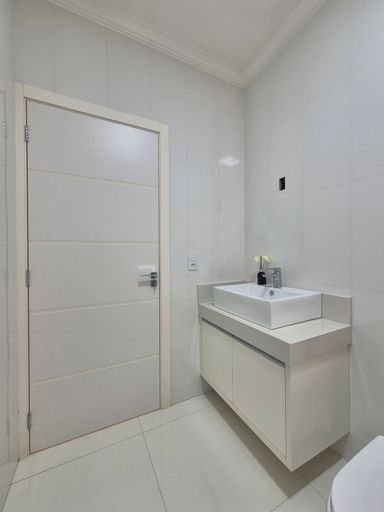Casa à Venda em Santa Terezinha de Itaipu, Resid. Cataratas, 1 Suíte + 2 Quartos