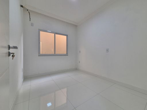Casa à Venda em Santa Terezinha de Itaipu, Resid. Cataratas, 1 Suíte + 2 Quartos
