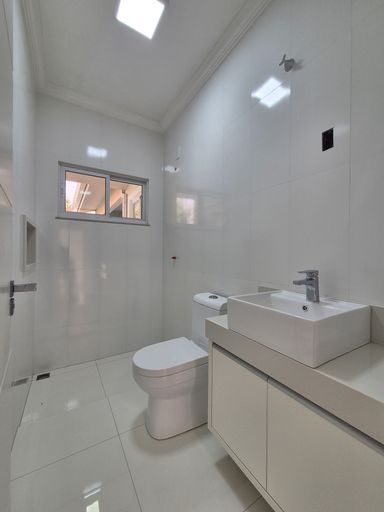 Casa à Venda em Santa Terezinha de Itaipu, Resid. Cataratas, 1 Suíte + 2 Quartos