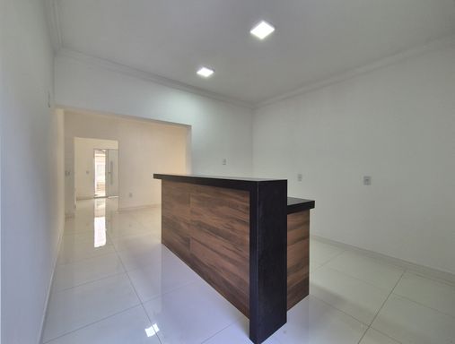 Casa à Venda em Santa Terezinha de Itaipu, Resid. Cataratas, 1 Suíte + 2 Quartos