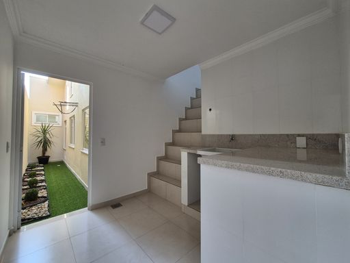 Casa à Venda em Santa Terezinha de Itaipu, Resid. Cataratas, 1 Suíte + 2 Quartos