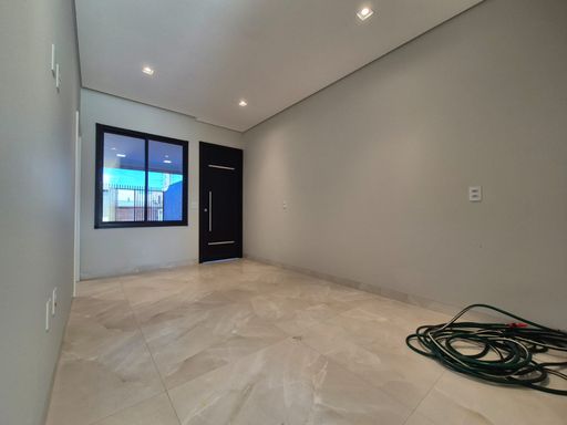 Casa à venda em Foz do Iguaçu, Jardim Ipê IV, 100m², 3 Quartos, 175m² de lote,