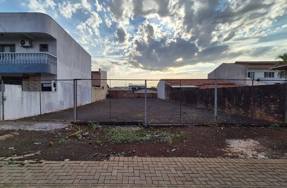 Terreno Comercial e Residencial à venda na Avenida Andradina, Jardim Curitibano III, Foz do Iguaçu