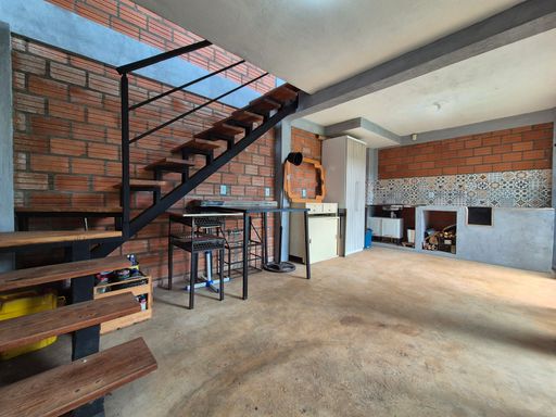 Piso térreo edícula