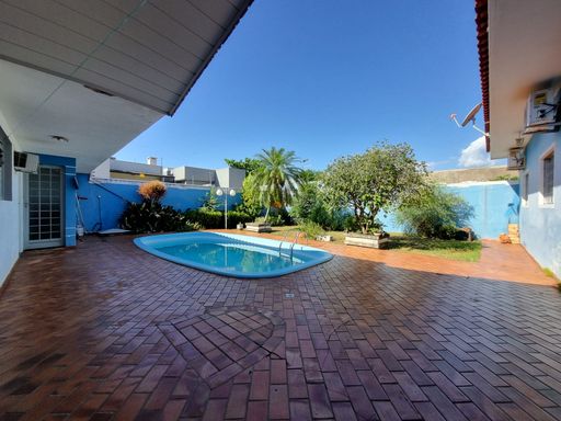 Quintal e Piscina - Casa Venda Duarte Lancaster Foz