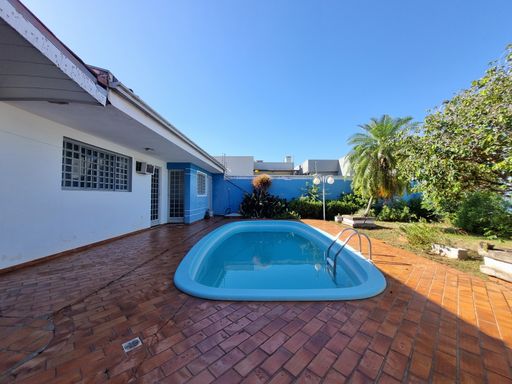 Quintal e Piscina - Casa Venda Duarte Lancaster Foz