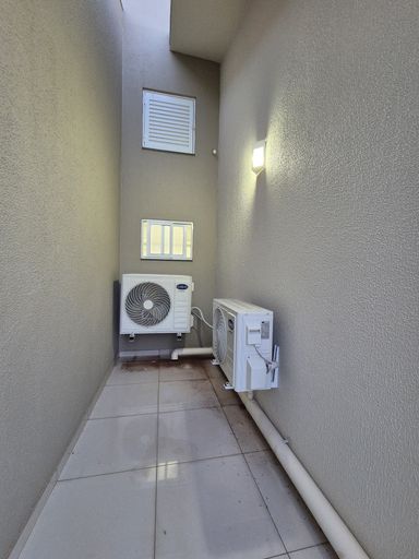 Espaço para máquinas Sobrado Venda Lancaster Foz