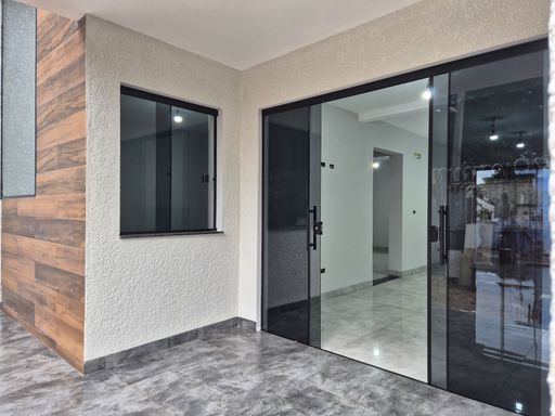 Casa à venda no Parque Presidente II, Foz do Iguaçu - Varanda